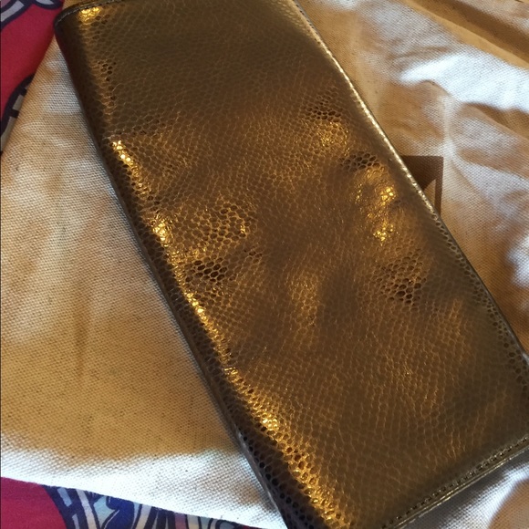 Michael Kors Clutch - Picture 5 of 8